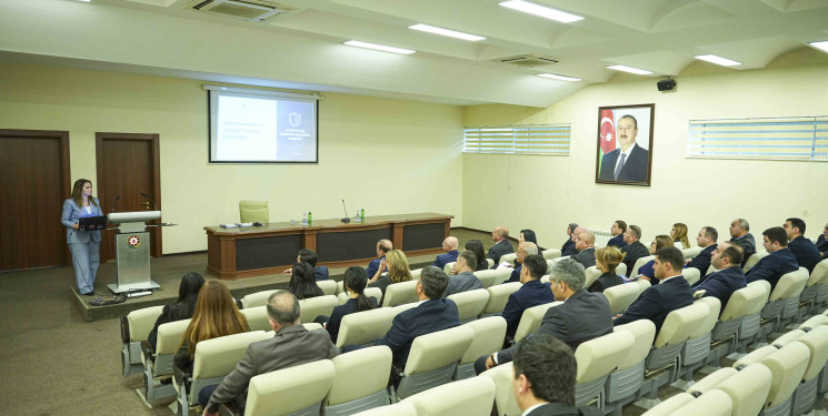 Xətai rayon İcra Hakimiyyətində "Kibermaariflənmə və Süni İntellektdən təhlükəsiz istifadə" mövzusunda təlim təşkil olundu