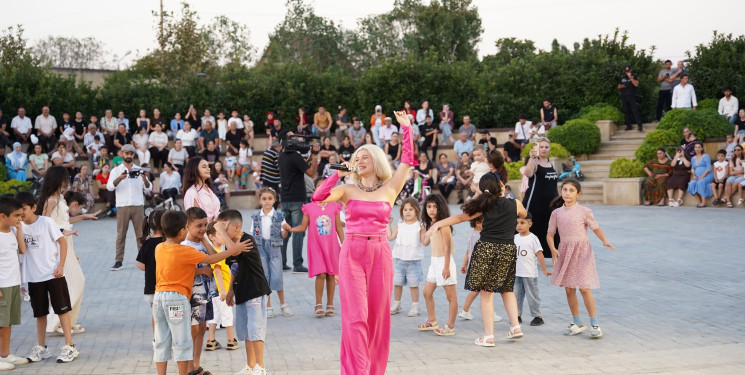 Xətai rayonunda Nizami parkında sakinlər üçün növbəti konsert proqramı təşkil olunub