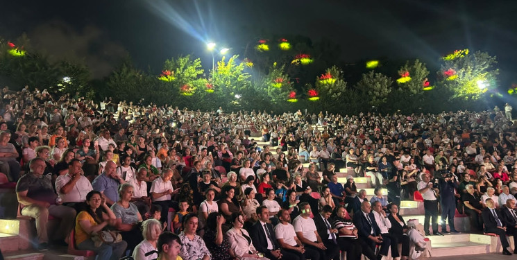 Xətai rayonunda "26 avqust-Beynəlxalq Azərbaycan Muğamı və Musiqisi Günü" münasibətilə muğam axşamı təşkil olunub+VİDEO